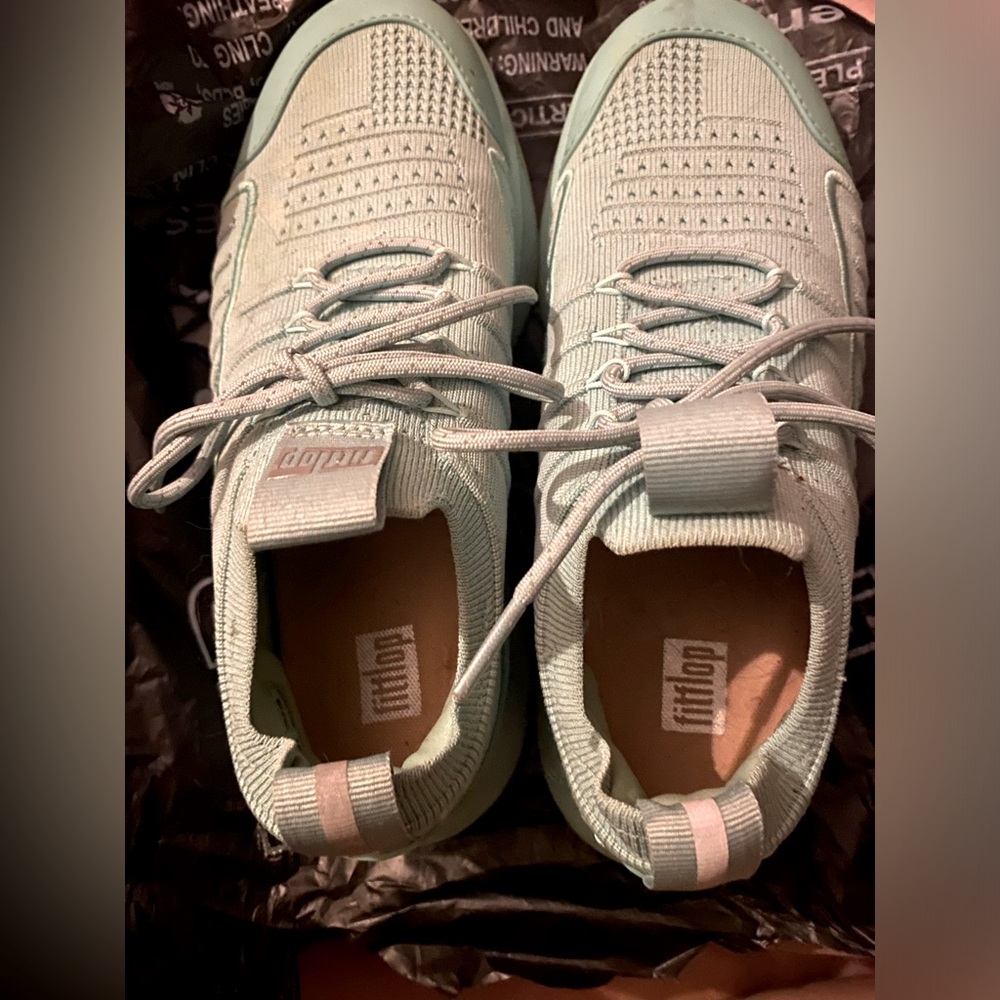 RARE 🌐 Tiffany colored 🌐 FitFlop Vitamin Trainer/Sneaker/Runner